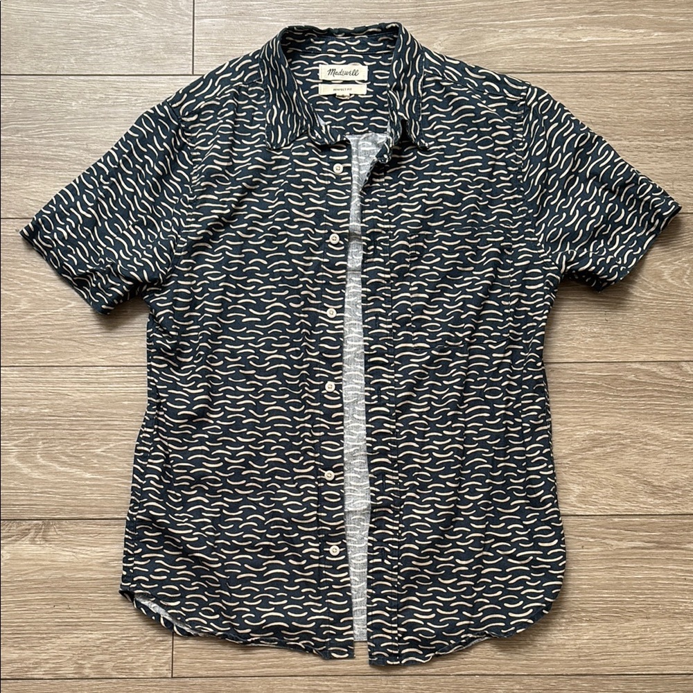 Madewell Navy and Cream Perfect Fit Button Down Shirt